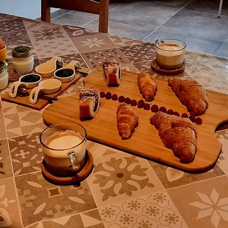 Agriturismo Il Castello Farm stay *