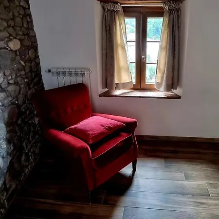 Farm stay Agriturismo Il Castello Borgo a Mozzano